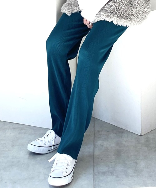 She's Closet（シーズクローゼット）の「【セルフカット対応】細身ストレートカラーロングプリーツパンツ（その他パンツ・レディース・ブラック/オレンジ/グリーン/グリーン系その他/アイボリー/パープル/ブルー/スモークピンク/マスタード/テラコッタ/ダークグリーン/ピンク/ブルーグレー/グレイッシュベージュ/レッド/ネイビー・FREE）」の6枚目の写真