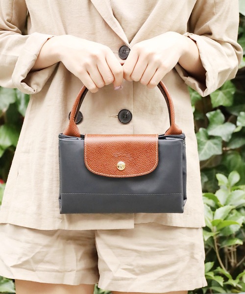 LONGCHAMP(ロンシャン)の「LONGCHAMP/ロンシャン LE PLIAGE M トートバッグ Mサイズ(トートバッグ・レディース・ブラック/チャコール/ネイビー/パープル/レッド・FREE)」の3枚目の写真