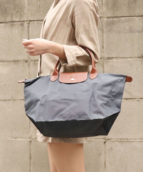 LONGCHAMP(ロンシャン)の「LONGCHAMP/ロンシャン LE PLIAGE M トートバッグ Mサイズ(トートバッグ・レディース・ブラック/チャコール/ネイビー/パープル/レッド・FREE)」の19枚目の写真