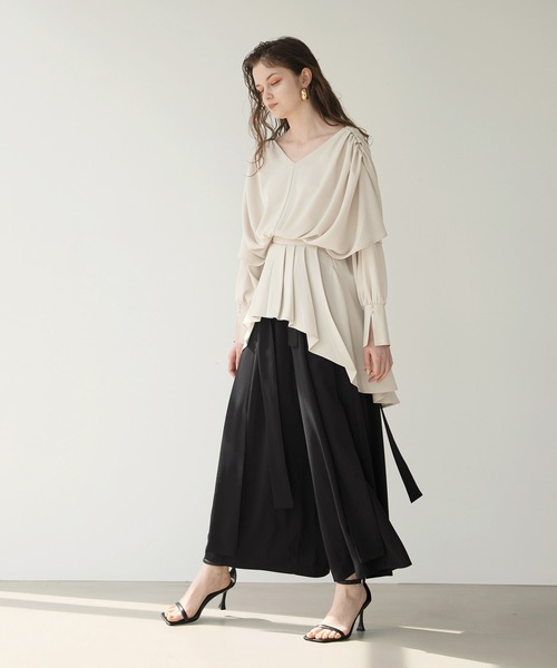 MIELI INVARIANT（ミエリインヴァリアント）の「Back Tail Drape Blouse（シャツ/ブラウス・レディース・ホワイト系その他/ブラック・FREE）」の6枚目の写真