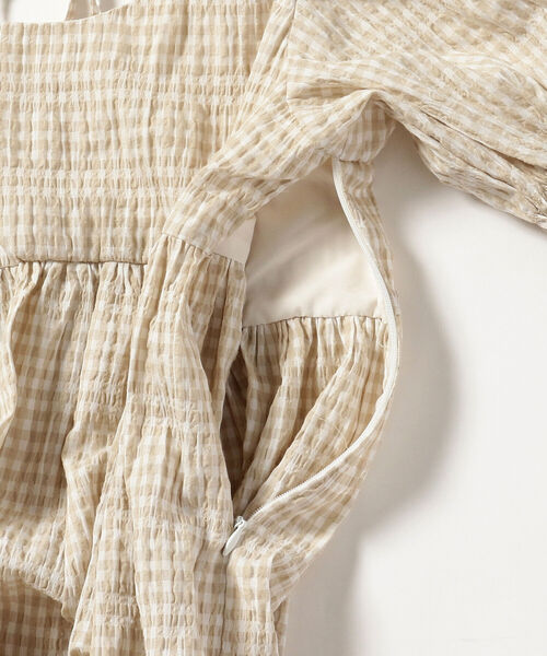 Ray BEAMS(レイビームス)の「GHOSPELL / Grind Gingham Midi Dress(ワンピース・レディース・ベージュ・SMALL)」の5枚目の写真