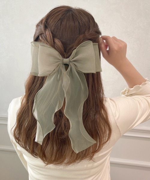 apres jour（アプレジュール）の「【apres jour×ARIAZ】シアーリボンヘアゴム（ヘアゴム・レディース・ブラック/ダークブラウン/グレー/カーキ/アイボリー/ライトブラウン・FREE）」の6枚目の写真