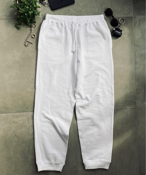 United Athle（ユナイテッドアスレ）の「United Athle / 10.0オンス スウェット パンツ（裏パイル） / 5017-01（スウェットパンツ・メンズ・ブラック/ホワイト/ナチュラル/グレー/チャコールグレー・SMALL/LARGE/X-LARGE/MEDIUM）」の2枚目の写真