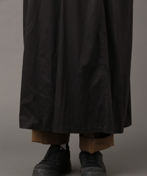 AVIREX(アヴィレックス)の「【直営店限定】VOLUME SLEEVE TENCEL ONEPIECE/ ボリュームスリーブテンセルワンピース(ワンピース・レディース・ブラック/アイボリー・FREE)」の12枚目の写真