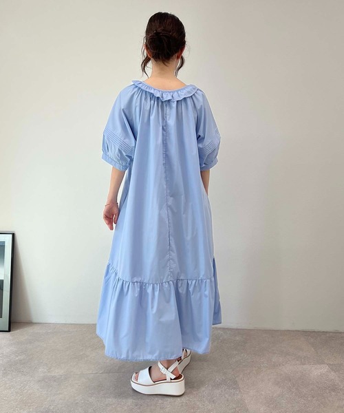 toucher du brise(トゥシェドブリーズ)の「ボリュームスリーブ リラクシー ワンピース(ワンピース・レディース・ブルー/オフホワイト/ブラック・M)」の18枚目の写真