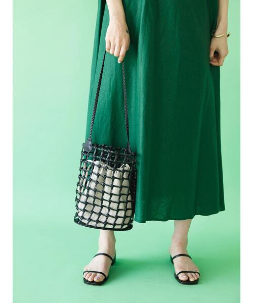 koe（コエ）の「巾着付きメッシュ編みワンショルダー＊（ショルダーバッグ・レディース・ブラック/イエロー/ラベンダー/アイボリー・FREE）」の5枚目の写真