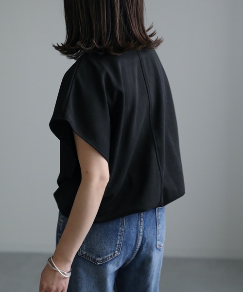 ap retro(アプレトロ)の「パール釦カットソー(Tシャツ/カットソー・レディース・ブラック/グレイッシュベージュ/アイボリー・FREE)」の10枚目の写真