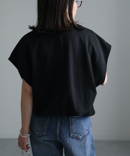 ap retro(アプレトロ)の「パール釦カットソー(Tシャツ/カットソー・レディース・ブラック/グレイッシュベージュ/アイボリー・FREE)」の11枚目の写真