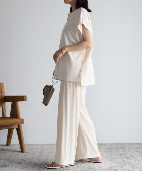 ap retro(アプレトロ)の「パール釦カットソー(Tシャツ/カットソー・レディース・ブラック/グレイッシュベージュ/アイボリー・FREE)」の22枚目の写真