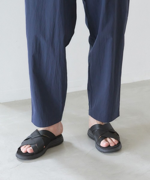 niko and...(ニコアンド)の「クロステープサンダル(サンダル・メンズ・ブラック/ネイビー/ブラウン/オリーブ・MEDIUM/LARGE)」の2枚目の写真