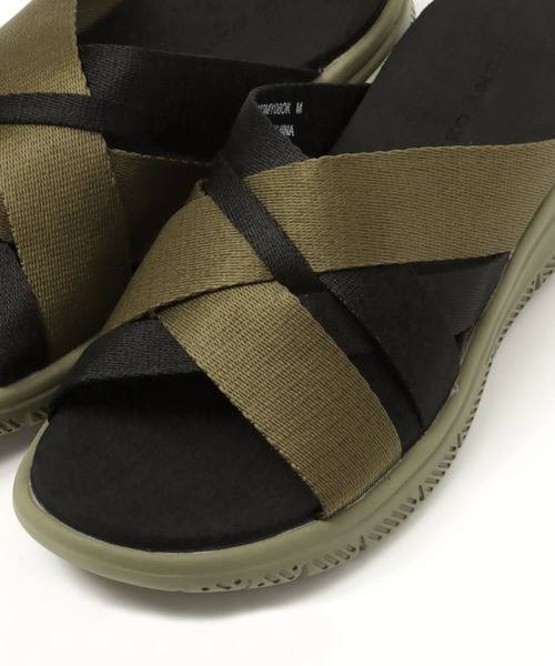 niko and...(ニコアンド)の「クロステープサンダル(サンダル・メンズ・ブラック/ネイビー/ブラウン/オリーブ・MEDIUM/LARGE)」の8枚目の写真