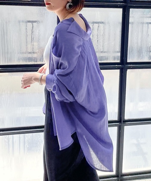 PAGEBOY（ページボーイ）の「楊柳シアーBIGシャツ（シャツ/ブラウス・レディース・ブラック/オフホワイト/ロイヤルブルー/グレイッシュベージュ・FREE）」の10枚目の写真