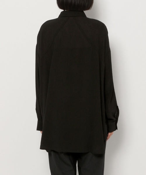 PAGEBOY（ページボーイ）の「楊柳シアーBIGシャツ（シャツ/ブラウス・レディース・ブラック/オフホワイト/ロイヤルブルー/グレイッシュベージュ・FREE）」の19枚目の写真