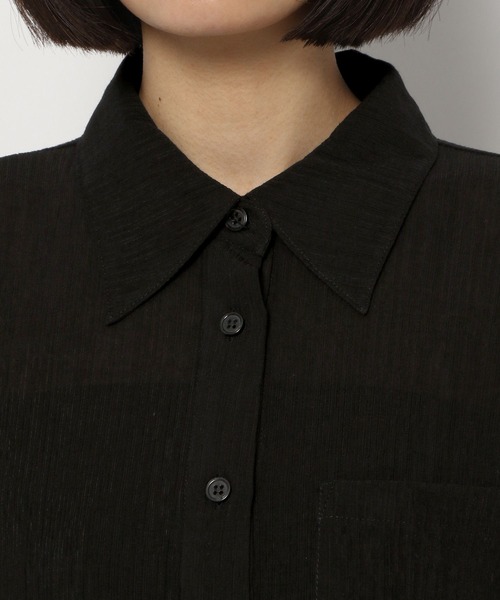 PAGEBOY（ページボーイ）の「楊柳シアーBIGシャツ（シャツ/ブラウス・レディース・ブラック/オフホワイト/ロイヤルブルー/グレイッシュベージュ・FREE）」の8枚目の写真