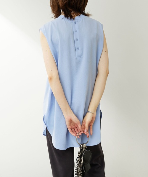 COLLAGE GALLARDAGALANTE（コラージュガリャルダガランテ）の「着心地サラサラ/前後2WAYジョーゼットノースリプルオーバー（シャツ/ブラウス・レディース・ブルー/ホワイト/チャコールグレー・FREE）」の6枚目の写真