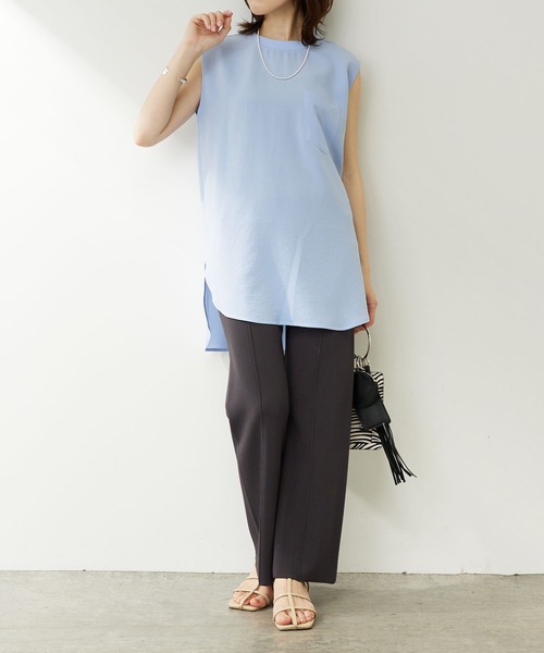 COLLAGE GALLARDAGALANTE（コラージュガリャルダガランテ）の「着心地サラサラ/前後2WAYジョーゼットノースリプルオーバー（シャツ/ブラウス・レディース・ブルー/ホワイト/チャコールグレー・FREE）」の7枚目の写真