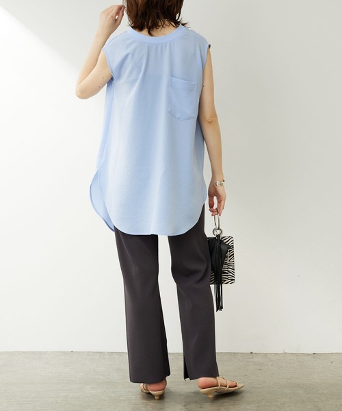 COLLAGE GALLARDAGALANTE（コラージュガリャルダガランテ）の「着心地サラサラ/前後2WAYジョーゼットノースリプルオーバー（シャツ/ブラウス・レディース・ブルー/ホワイト/チャコールグレー・FREE）」の14枚目の写真