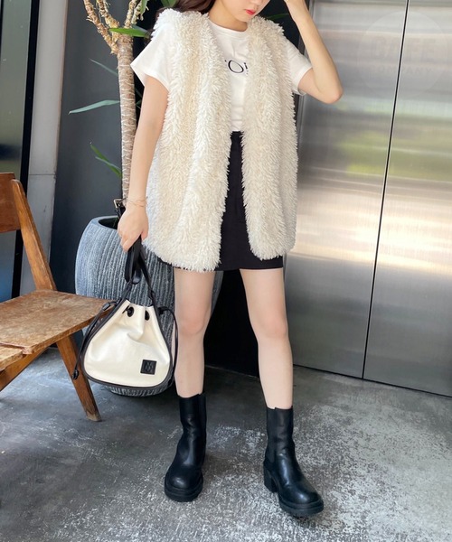 one after another NICE CLAUP（ワンアフターアナザーナイスクラップ）の「サイド巾着ショルダーBAG（ショルダーバッグ・レディース・ブラック/ベージュ/キャメル・FREE）」の5枚目の写真