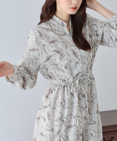 BLUEEAST(ブルーイースト)の「《新色追加/選べる着丈》アソートプリントティアードワンピース(ワンピース・レディース・ブラック/ベージュ/カーキ/スモークピンク/モカ/ブラック系/グリーン/ブラック系その他2/ベージュ系/ブラウン系/グレー系/ブラックミックス/ベージュ×ブラック/ブラック×ベージュ/ブラウン系2/グリーン系/ネイビー系/グレー/ブラック系2/ベージュ系2・MEDIUM/LARGE)」の8枚目の写真