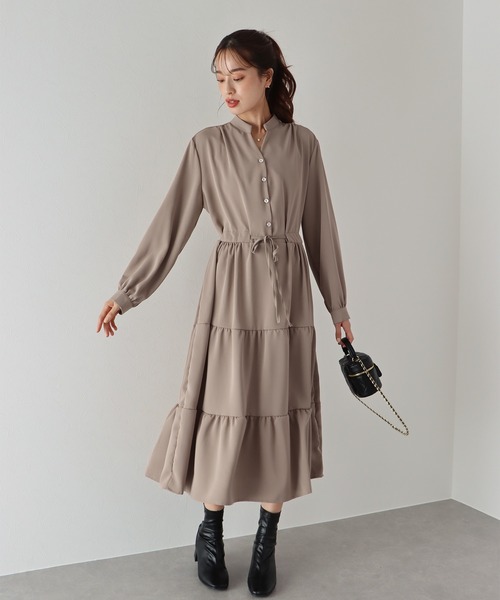 BLUEEAST(ブルーイースト)の「《新色追加/選べる着丈》アソートプリントティアードワンピース(ワンピース・レディース・ブラック/ベージュ/カーキ/スモークピンク/モカ/ブラック系/グリーン/ブラック系その他2/ベージュ系/ブラウン系/グレー系/ブラックミックス/ベージュ×ブラック/ブラック×ベージュ/ブラウン系2/グリーン系/ネイビー系/グレー/ブラック系2/ベージュ系2・MEDIUM/LARGE)」の9枚目の写真