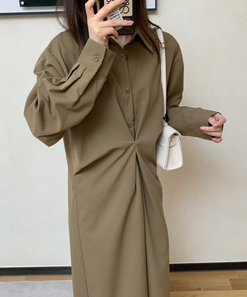 ABITOKYO(アビトーキョー)の「フロントねじりデザインシャツワンピース(ワンピース・レディース・ベージュ/ブラウン/ブラック・FREE)」の2枚目の写真