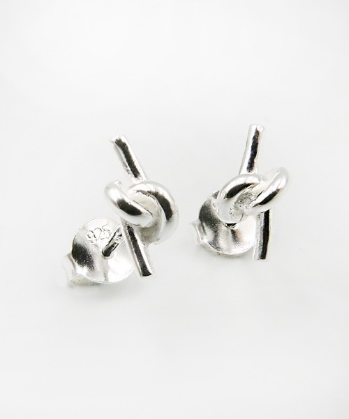 TONE SELECT GOODS(トーンセレクトグッズ)の「【925 SILVER ACC】ノットピアスSV925(OG)(ピアス(両耳用)・レディース・シルバー/ゴールド・FREE)」の2枚目の写真
