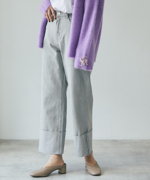 each（イーチ）の「ロールアップデニム（デニムパンツ・レディース・ライトグレー/ブルー・SMALL/MEDIUM/LARGE）」の4枚目の写真