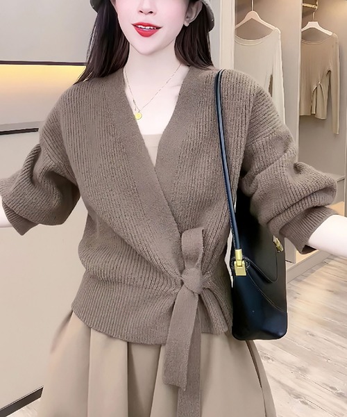 LOPASS(ロパス)の「ノーカラーVネックカーディガン(カーディガン/ボレロ・レディース・Mustard/ブラウン/ブラック/アイボリー/グレー・FREE)」の6枚目の写真