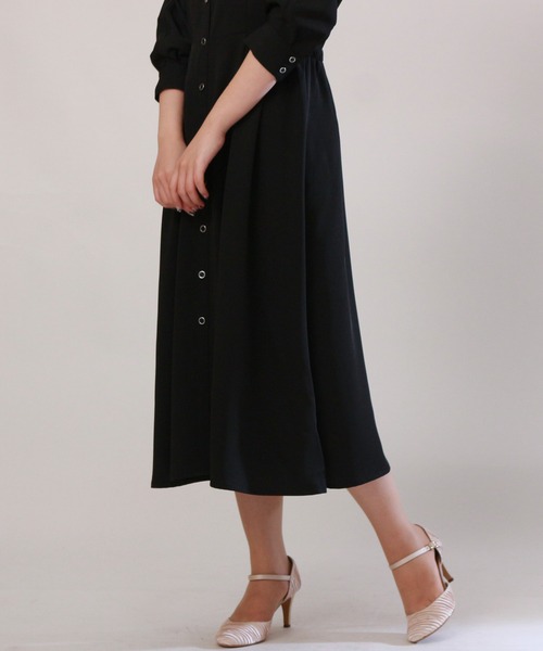 TRUDEA(トルディア)の「フロントボタンドルマンワンピース(ワンピース・レディース・ラベンダー/グリーン/ブラック・MEDIUM/SMALL)」の17枚目の写真