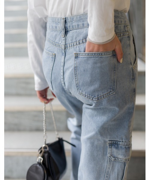 SpRay(スプレイ)の「デニムカーゴパンツ(デニムパンツ・レディース・ライトブルー・SMALL/MEDIUM/LARGE)」の10枚目の写真