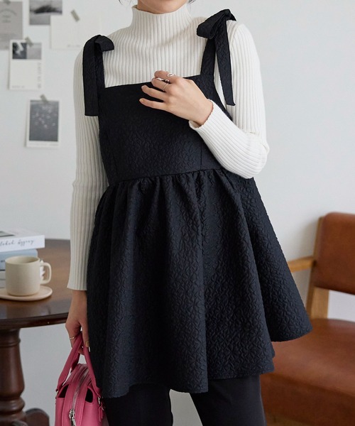 KOBE LETTUCE(コウベレタス)の「ぽこぽこショルダーリボンキャミブラウス(シャツ/ブラウス・レディース・アイボリー/ピンク系/ブラック/ブラウン系・FREE)」の1枚目の写真