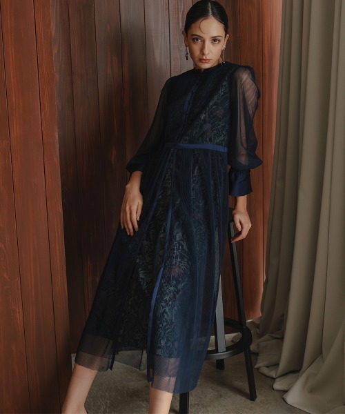 Callarus（カラルス）の「リニューアル［Callarus］チュール使い花柄デザインワンピースドレス（ドレス・レディース・ブラック系/カーキ系/ネイビー系・LL/3L/M/L/4L/5L）」の12枚目の写真