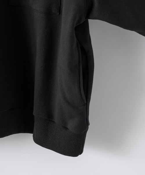 DOOPZ（ドープス）の「レイヤードスリーブフーディー（パーカー・メンズ・グレイッシュベージュ/ブラック・SMALL/MEDIUM/LARGE）」の6枚目の写真