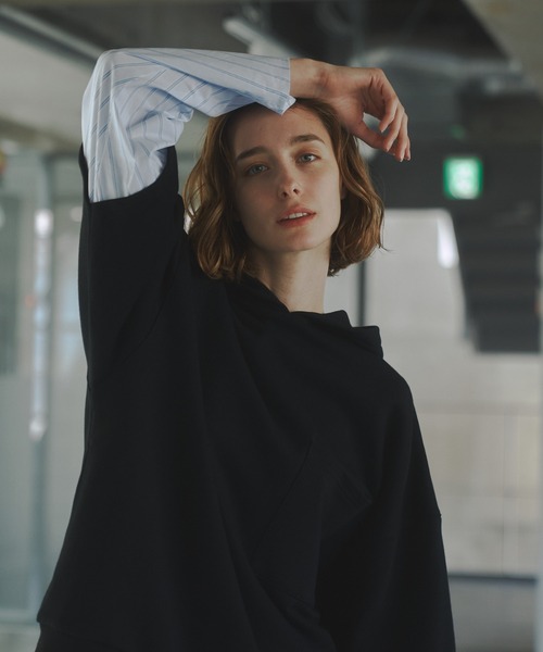 DOOPZ（ドープス）の「レイヤードスリーブフーディー（パーカー・メンズ・グレイッシュベージュ/ブラック・SMALL/MEDIUM/LARGE）」の15枚目の写真