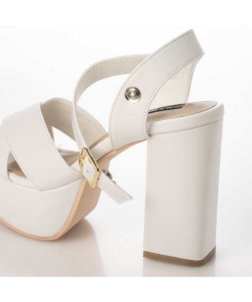 Mafmof（マフモフ）の「Mafmof(マフモフ)プラットフォーム入りクロスベルトチャンキーヒールサンダル（サンダル・レディース・ネイビー/ブラック系その他/ホワイト/ブラック/シルバー/ゴールド・M/L/LL/S）」の18枚目の写真