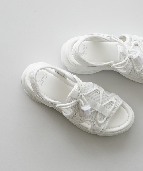 menue(メヌエ)の「厚底スポーツサンダル(サンダル・レディース・ホワイト/ブラック・38/39/36/37)」の7枚目の写真