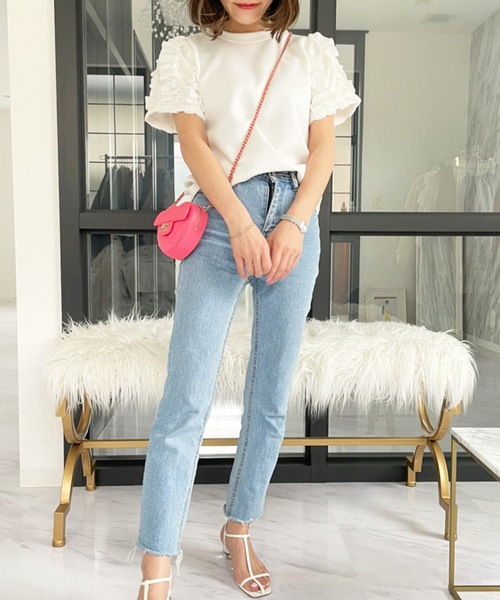 M y u（ミュー）の「デザインフリルスリーブ半袖Tシャツ　ブラウス　プルオーバー（Tシャツ/カットソー・レディース・ブラック系1/グレー系1/ブラック/ホワイト/グレー/ホワイト系1/ベージュ/カーキ/ベージュ系1/カーキ系1・FREE/ML）」の17枚目の写真