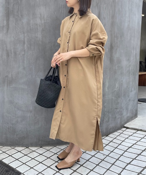 MAISON BREEZE（メゾンブリーズ）の「【MAISON BREEZE】バックプリーツロングシャツワンピース SCCH329（シャツワンピース・レディース・グレー/アイボリー/ブラック/ベージュ・FREE）」の4枚目の写真