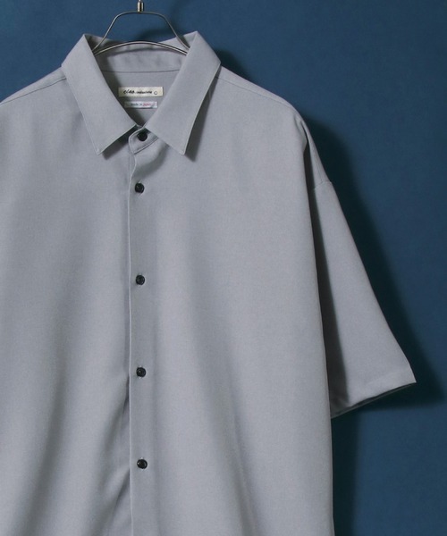 ANPAS(アンパス)の「MADE IN JAPAN Reflax(R) Oversized Half-Sleeve Shirt/日本製 リフラクス オーバーサイズ レギュラーカラー 半袖 とろみシャツ 国産 メンズ 春夏 トップス(シャツ/ブラウス・メンズ・セージグリーン/ブルー/グレー/ブラック/パープル/イエロー/ホワイト/チャコール/ボルドー/マスタード/ロイヤルブルー・M/L)」の3枚目の写真