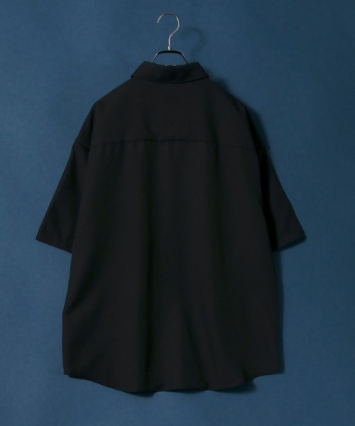 ANPAS(アンパス)の「MADE IN JAPAN Reflax(R) Oversized Half-Sleeve Shirt/日本製 リフラクス オーバーサイズ レギュラーカラー 半袖 とろみシャツ 国産 メンズ 春夏 トップス(シャツ/ブラウス・メンズ・セージグリーン/ブルー/グレー/ブラック/パープル/イエロー/ホワイト/チャコール/ボルドー/マスタード/ロイヤルブルー・M/L)」の12枚目の写真