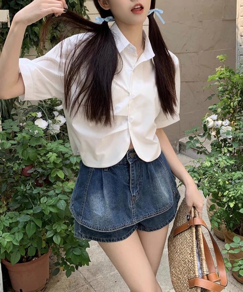 Chick（チック）の「Round Cut Short SS Shirt / ラウンドカットショート丈シャツ クロップド丈 半袖（シャツ/ブラウス・レディース・ホワイト/ブルー・FREE）」の3枚目の写真