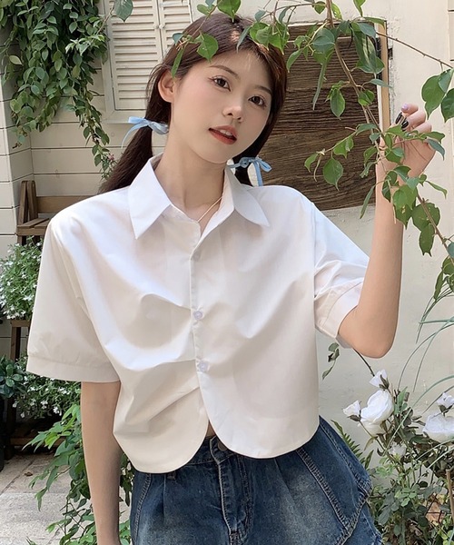 Chick（チック）の「Round Cut Short SS Shirt / ラウンドカットショート丈シャツ クロップド丈 半袖（シャツ/ブラウス・レディース・ホワイト/ブルー・FREE）」の6枚目の写真