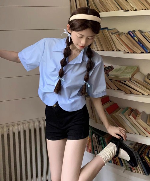 Chick（チック）の「Round Cut Short SS Shirt / ラウンドカットショート丈シャツ クロップド丈 半袖（シャツ/ブラウス・レディース・ホワイト/ブルー・FREE）」の9枚目の写真