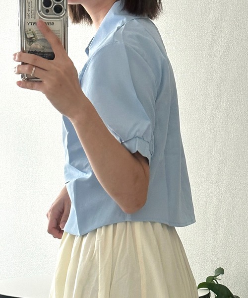 Chick（チック）の「Round Cut Short SS Shirt / ラウンドカットショート丈シャツ クロップド丈 半袖（シャツ/ブラウス・レディース・ホワイト/ブルー・FREE）」の18枚目の写真