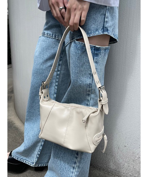 ENVYM(アンビー)の「アイレットデザインハンドBAG(ハンドバッグ・レディース・ブラック/アイボリー・FREE)」の8枚目の写真