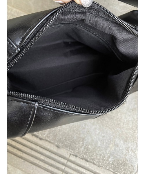 ENVYM(アンビー)の「アイレットデザインハンドBAG(ハンドバッグ・レディース・ブラック/アイボリー・FREE)」の9枚目の写真