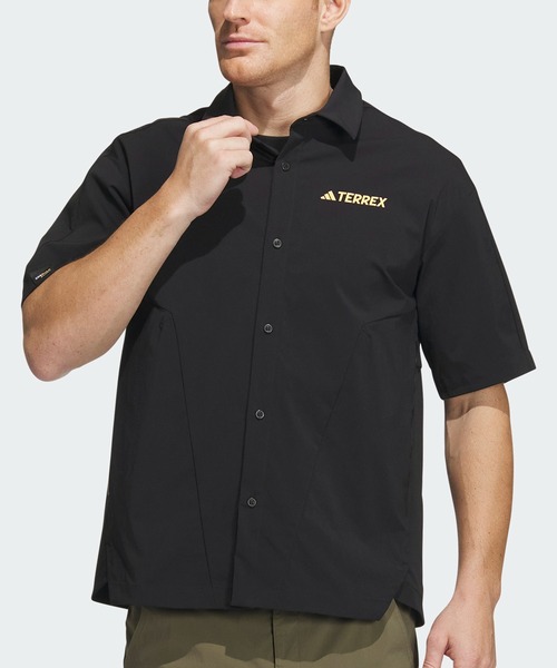 adidas 半袖シャツ adidas（アディダス）の「Campyx半袖シャツ（ジェンダー
