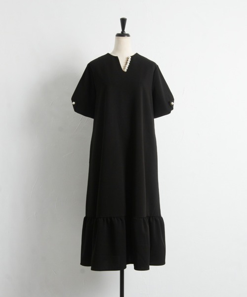ZOZO限定】パール付きVネックワンピース（ワンピース）｜tocco closet