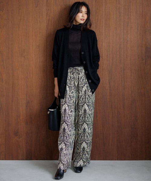 23区（ニジュウサンク）の「【SLOW/一部店舗限定】シアーリブ タートルネックニット（ニット/セーター・レディース・黄土色系/ブラック系/アイボリー系・38/40）」の10枚目の写真
