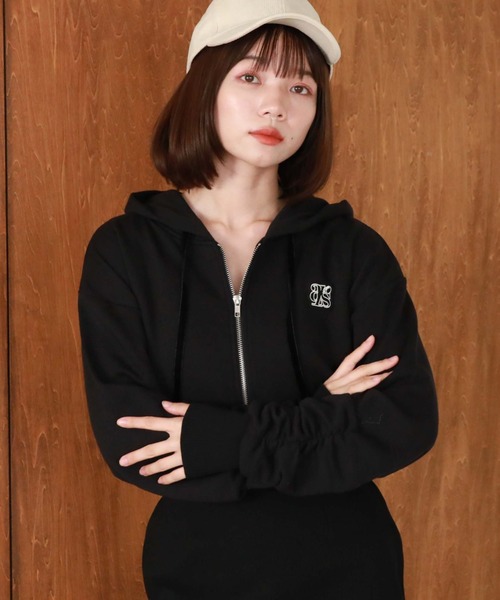セール】ロゴ刺繍ショートzipパーカー（パーカー）｜archives